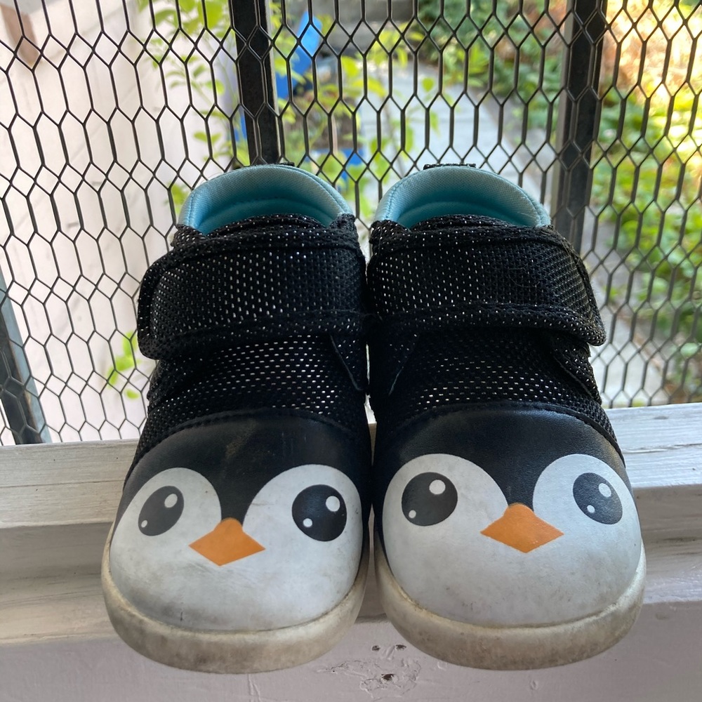 Toddler sneakers